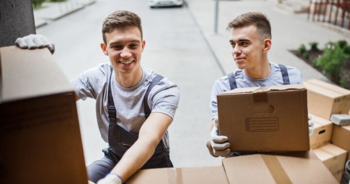 Looking for movers and packers NJ? Work with top Jersey City movers who handle every detail with care, from packing to delivery. Contact us for a quote!